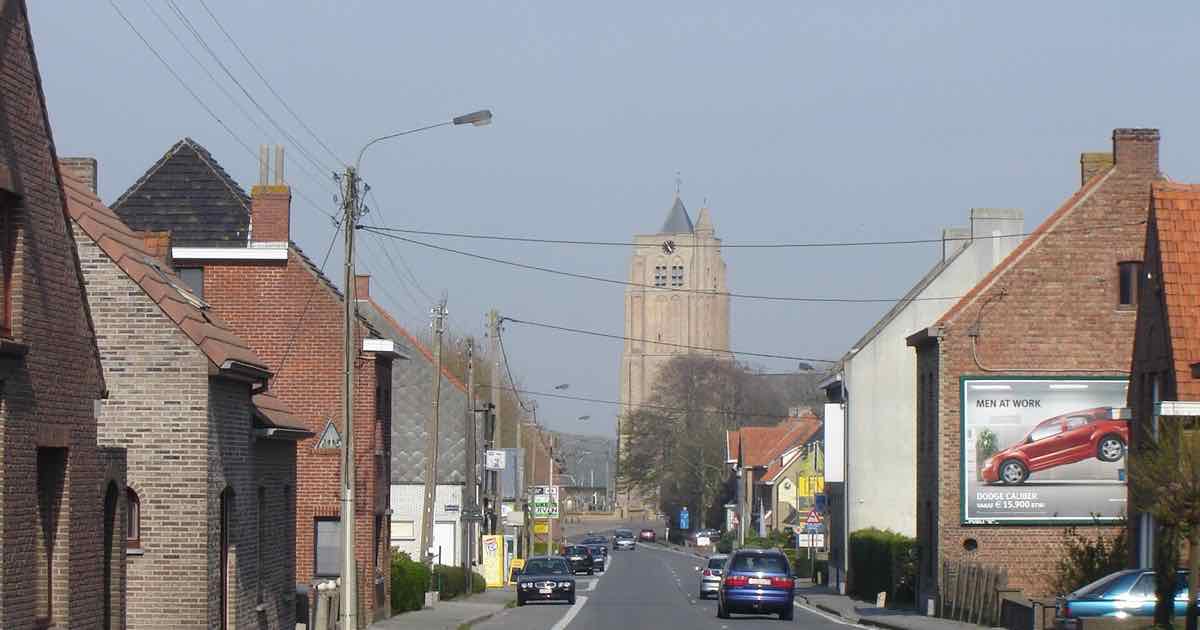 Sint-Petruskerk in Esen (Diksmuide)