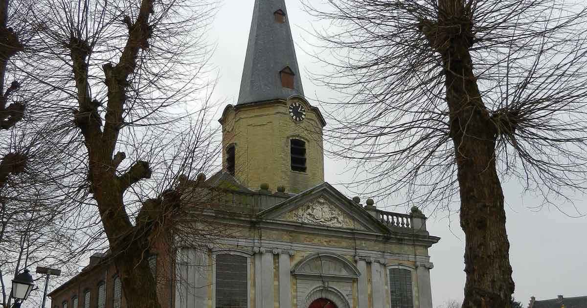 St-Maartenskerk in Moerzeke (Hamme)