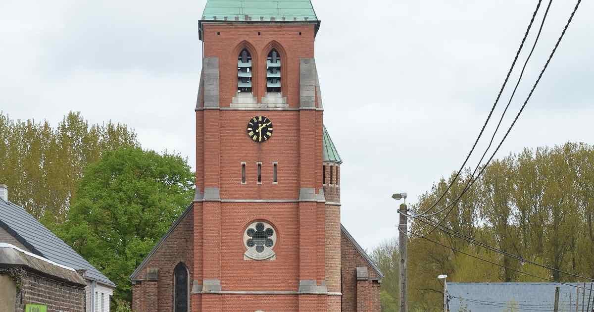 Parochiekerk Sint-Pieters-Banden in Oudenaken (Sint-Pieters-Leeuw)