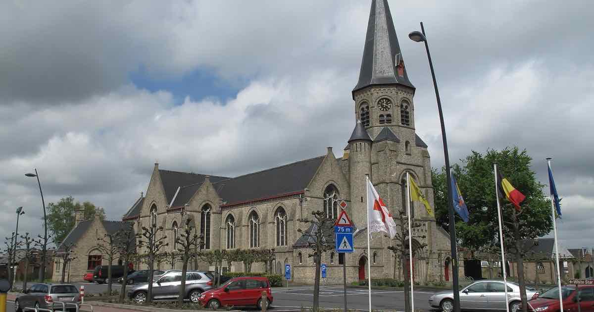 Sint-Dionysiuskerk in Zarren (Kortemark)